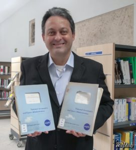 Pierre Monteagudo - biblioteca Reina Sofía - Valladolid con originales de los estudios 2 y 3 del astrofísico Héctor Rojas para NASA